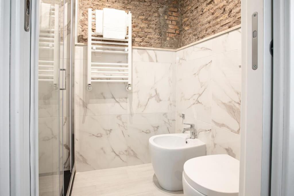 Memorable Jacuzzi Suite Navona - Top Collection Рим Екстер'єр фото